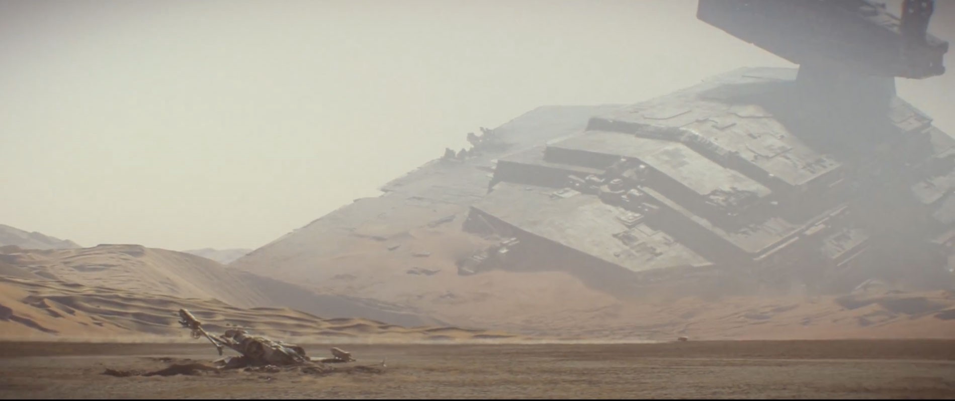 The Force Awakens: Jakku Battle Remnants